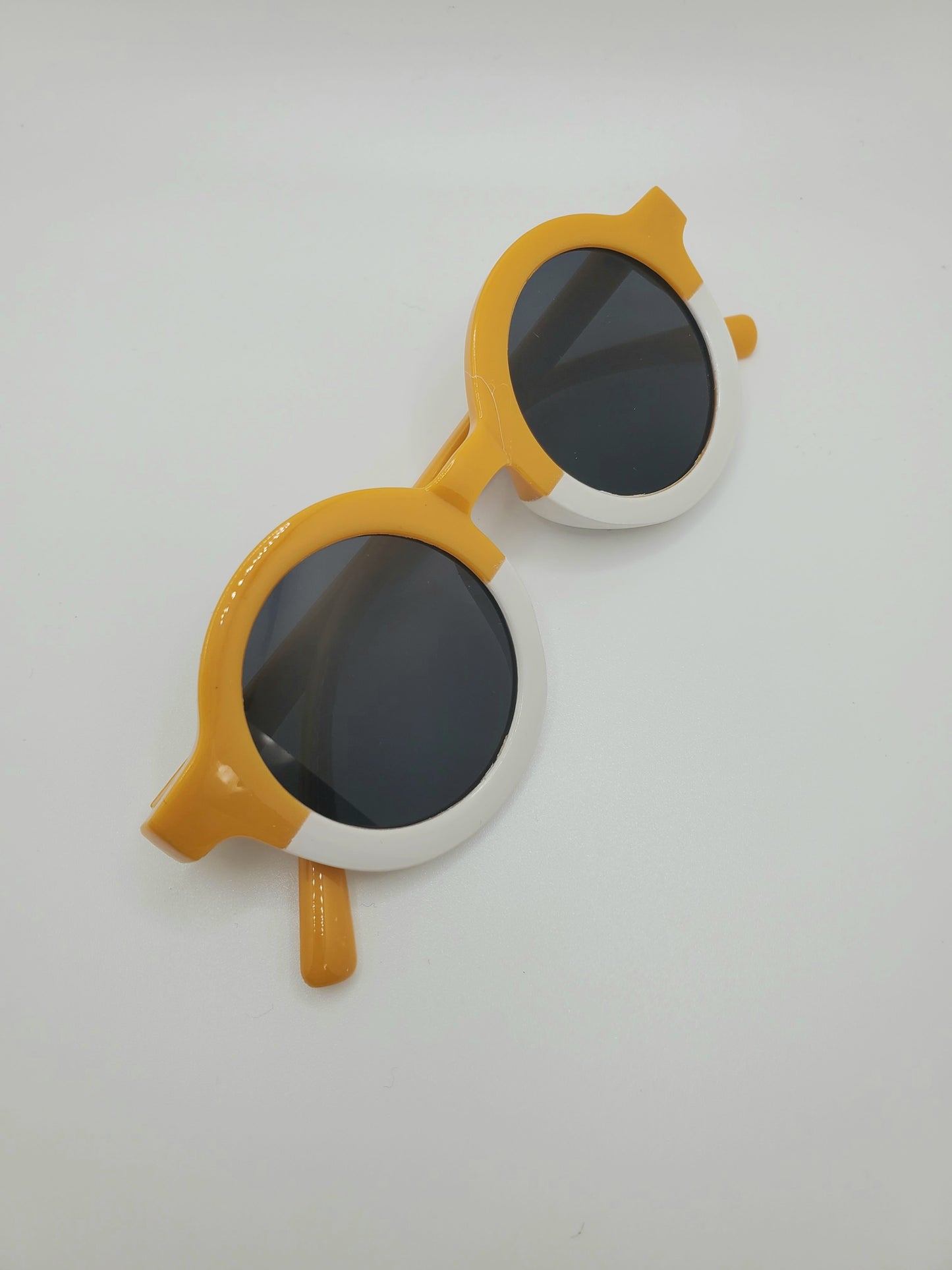 Retro Lacey Gloss Sunglasses