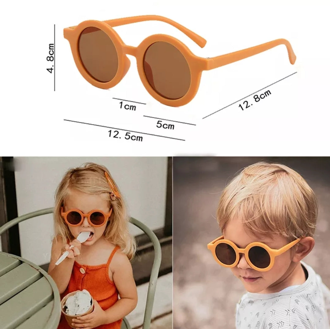Retro Daisy Matte Sunglasses
